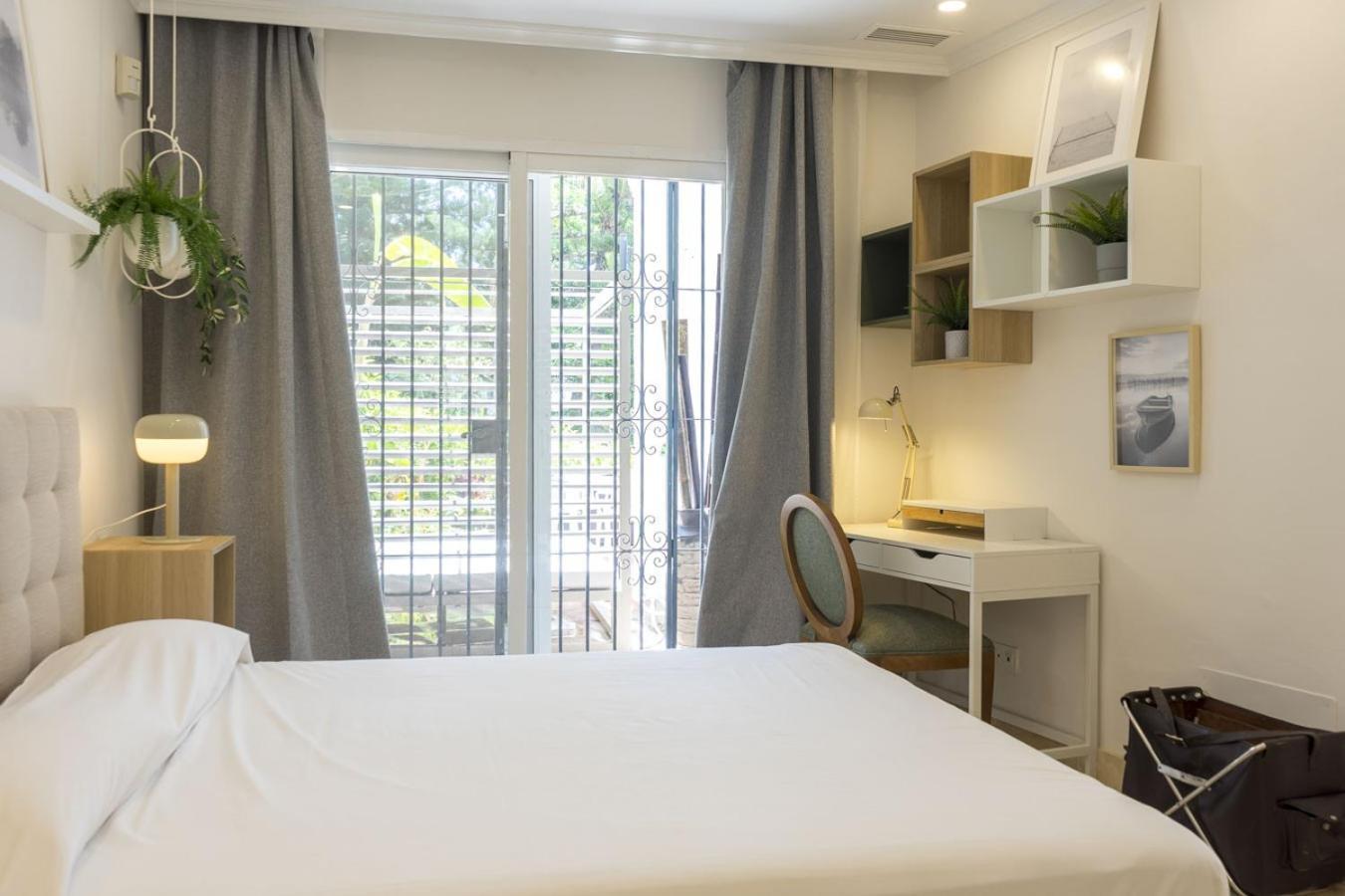 2 Bedrooms In With Pool Sharingco Apartment *