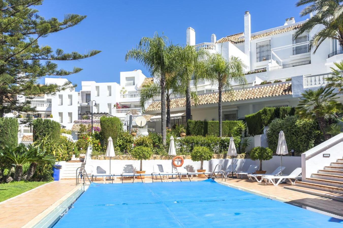 Apartment 2 Bedrooms In With Pool Sharingco Marbella