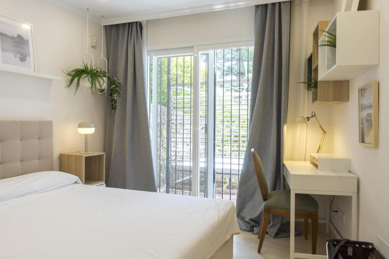 2 Bedrooms In With Pool Sharingco Marbella